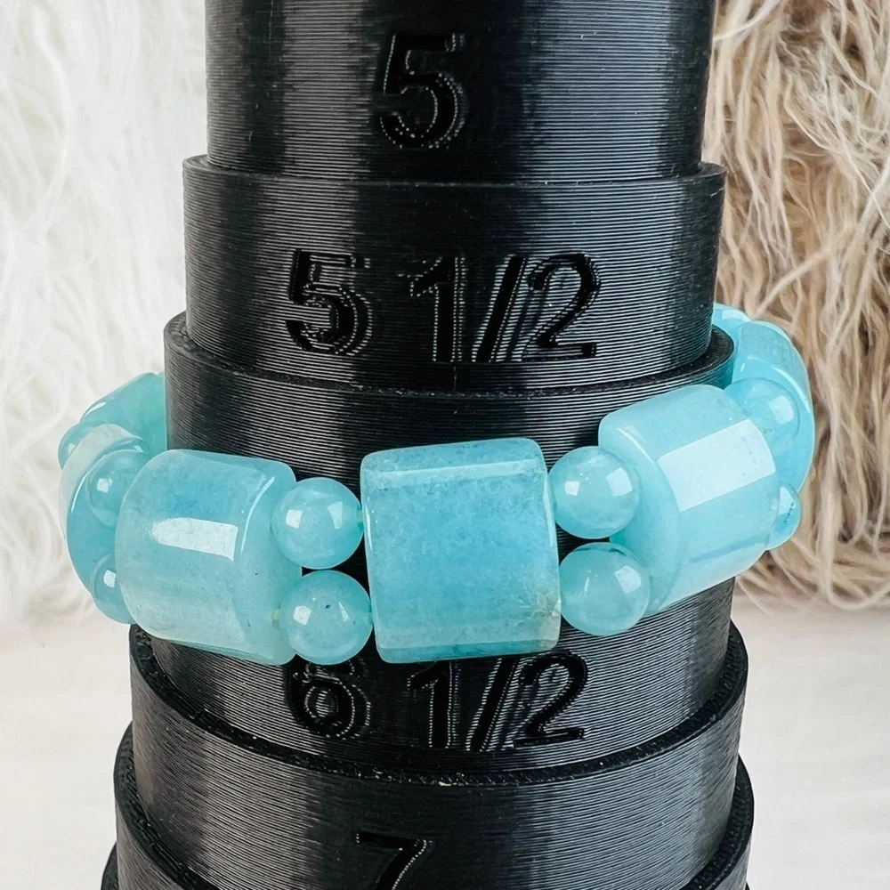 Gorgeous, weighted blue stone stretch costume bracelet